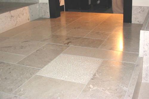 Pavimento in marmo perlato di Sicilia